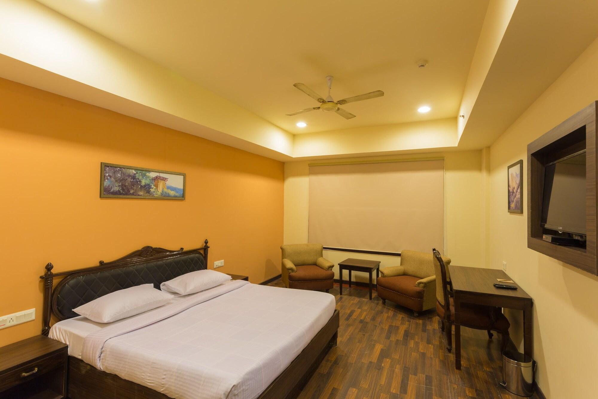 Katra Hotel Katra  Ngoại thất bức ảnh