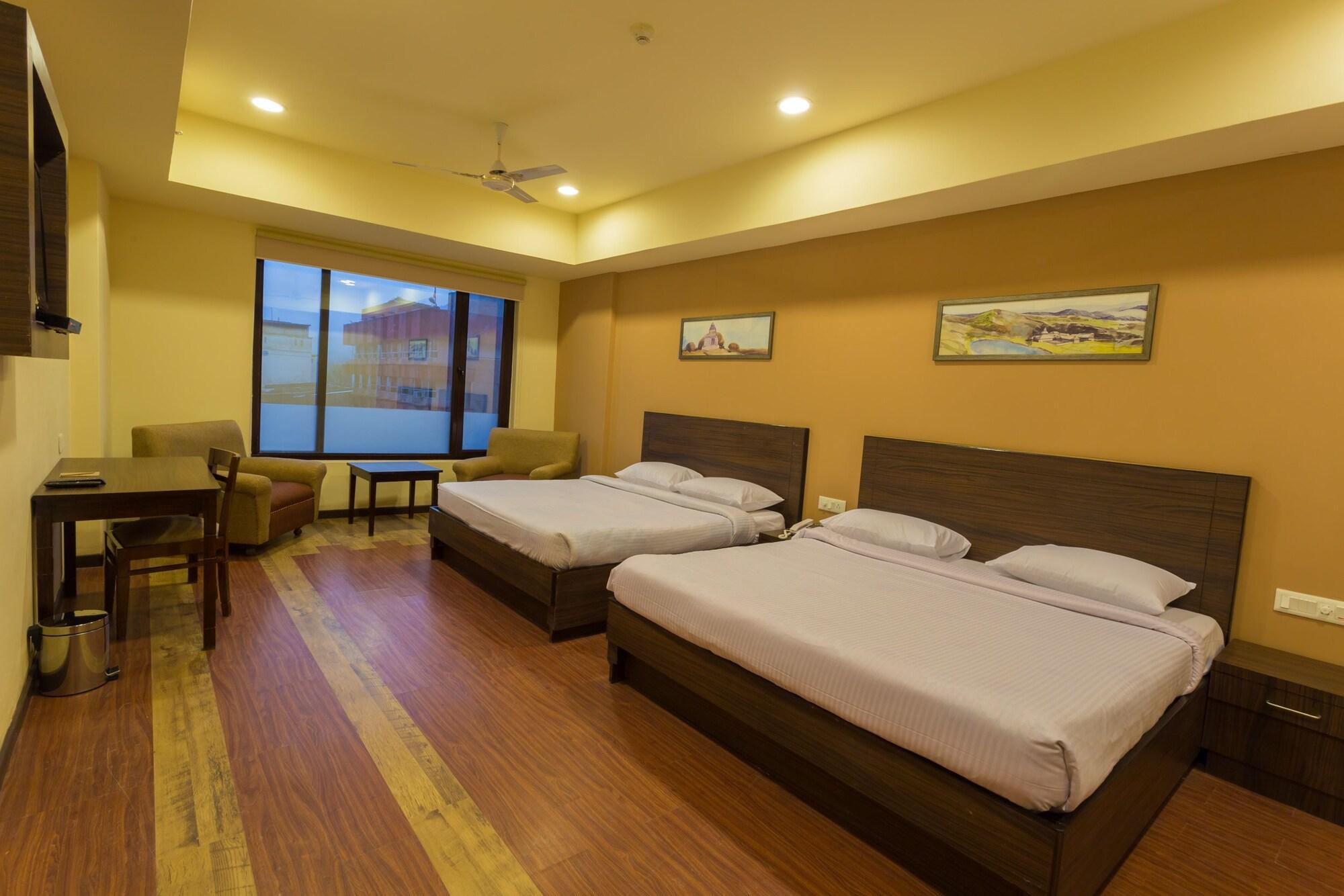 Katra Hotel Katra  Ngoại thất bức ảnh