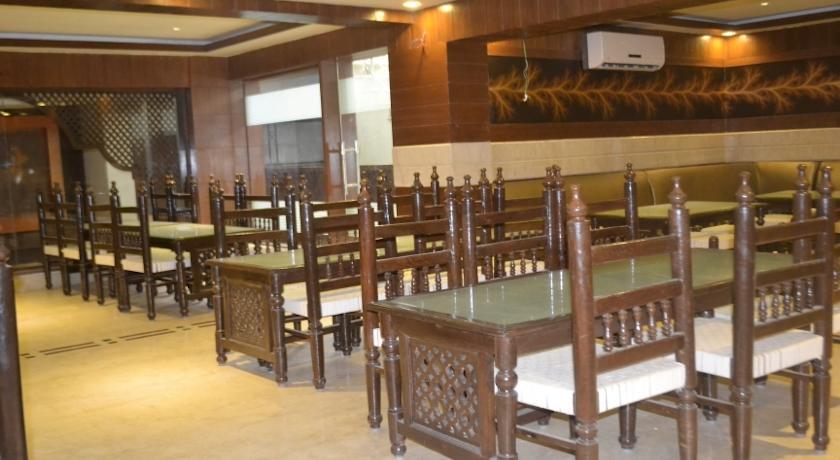 Katra Hotel Katra  Ngoại thất bức ảnh