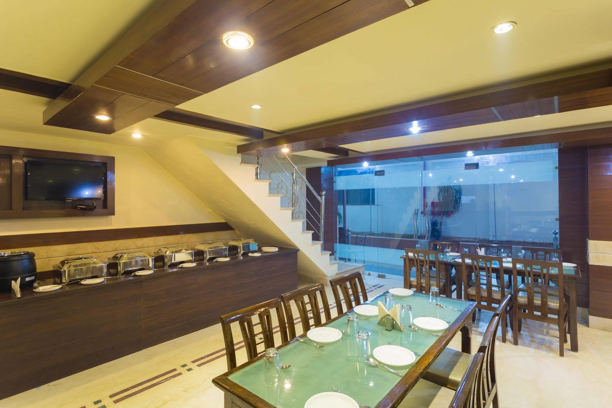 Katra Hotel Katra  Ngoại thất bức ảnh
