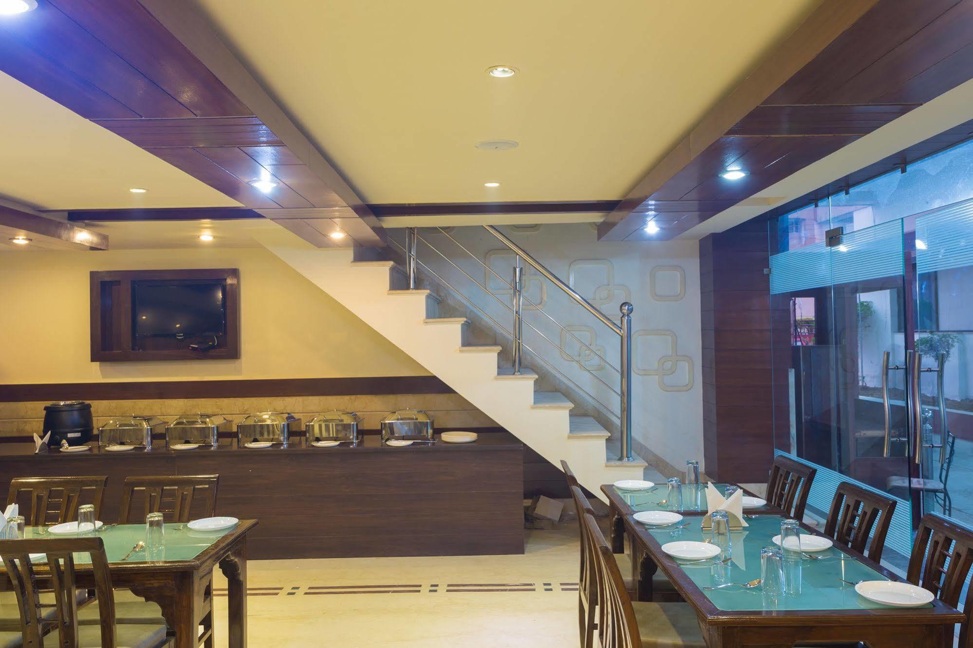 Katra Hotel Katra  Ngoại thất bức ảnh